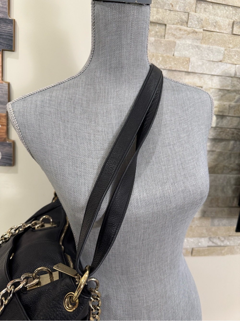 Danier Black Leather Shoulder Bag with Gold Chains - Picture 9 of 13